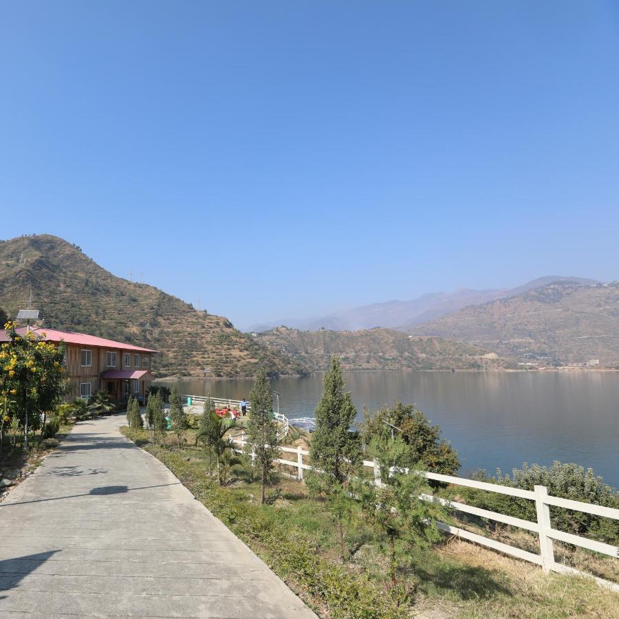 Le Roi Floating Huts & Eco Rooms Tehri New Tehri Экстерьер фото
