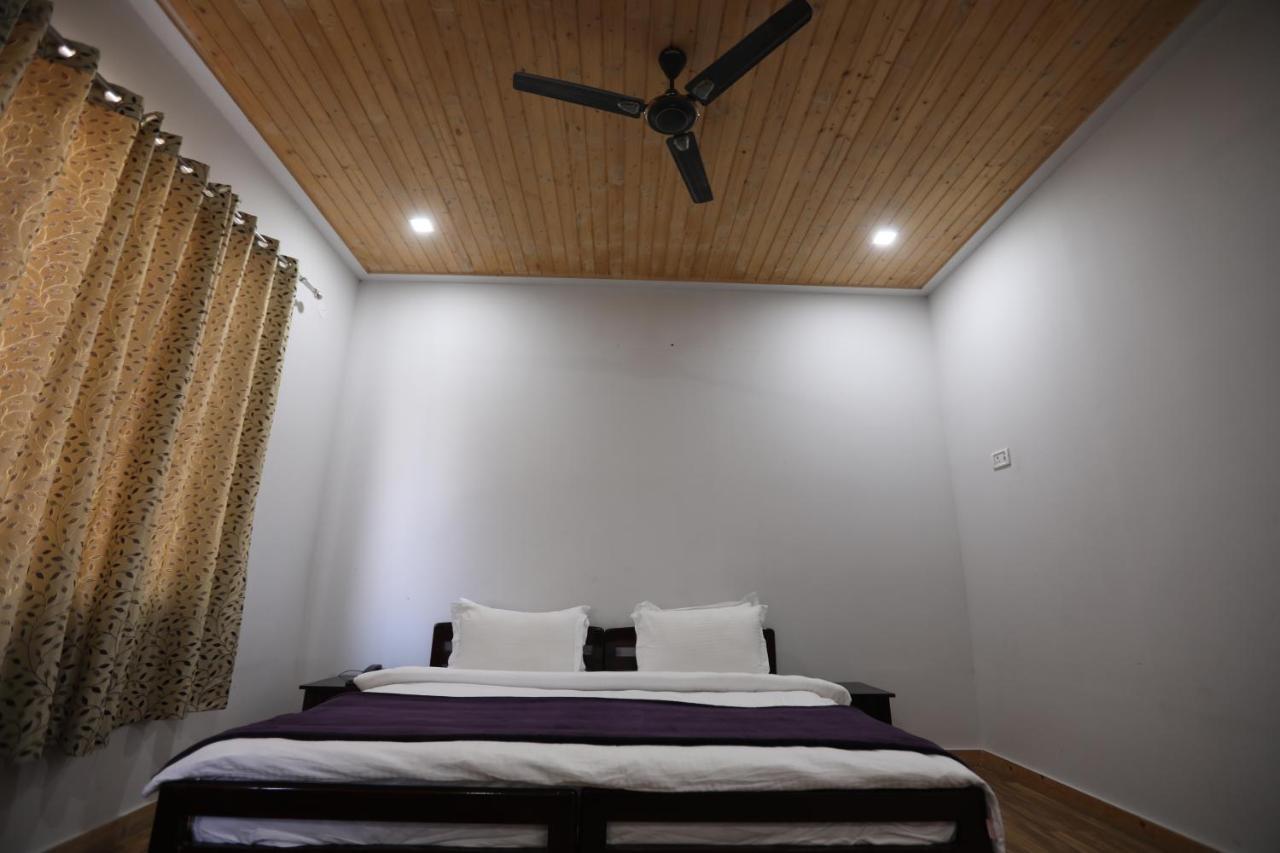 Le Roi Floating Huts & Eco Rooms Tehri New Tehri Экстерьер фото